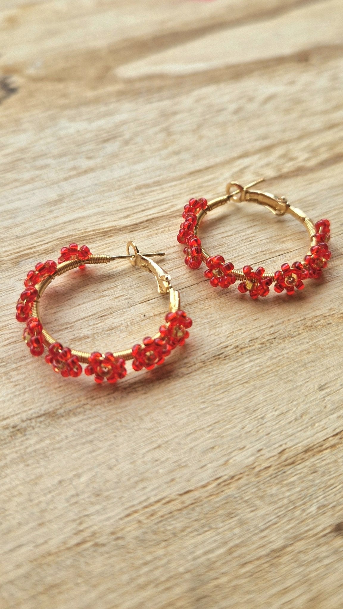 Daisy Hoop Beaded Earrings - Artizan International