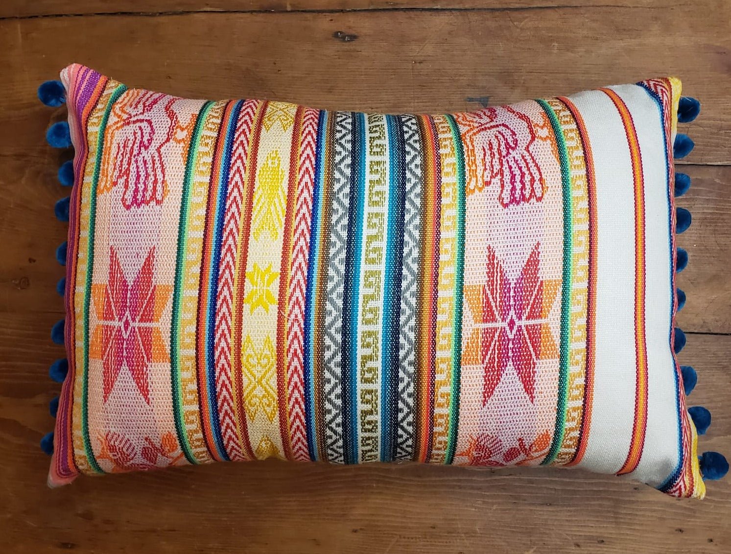 Ecuadorian Fabric Cushion - Rectangle - Artizan International