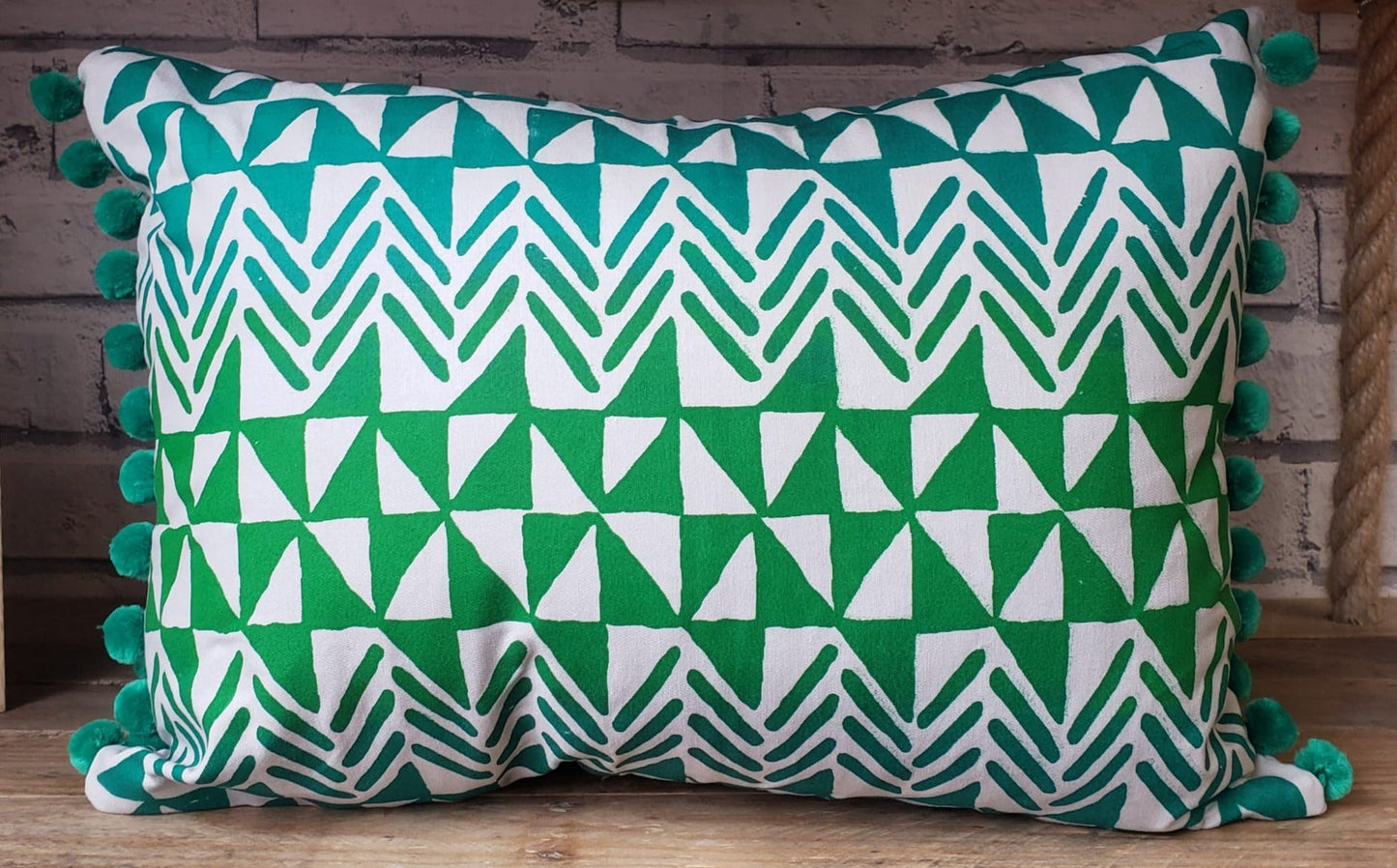 Screen printed cushion - Artizan International